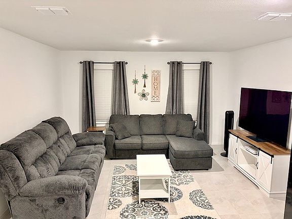 4th image of 464 Reverie Way