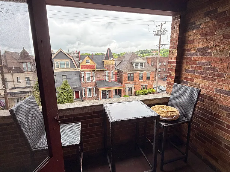 740 S Negley Ave #302 — Photo 5