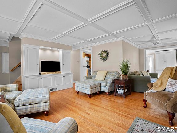 5th image of 66 Sea Crest Avenue