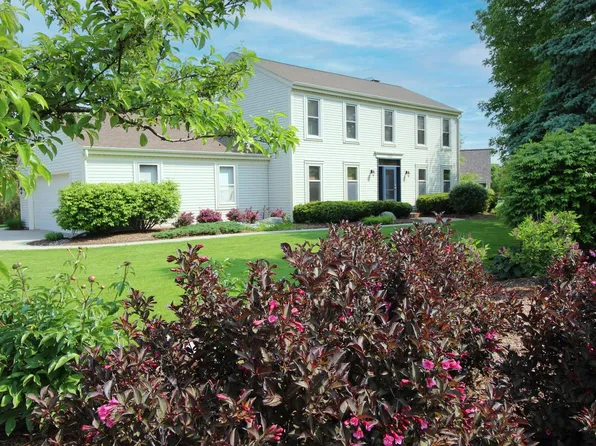1000 Ridge ROAD, Waukesha, WI 53186