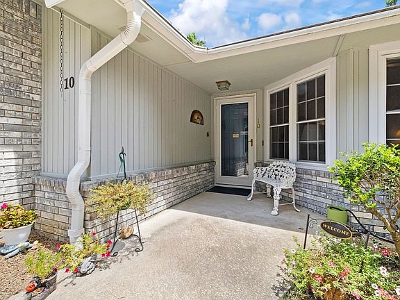 2nd image of 10 Lavendon Circle Dr