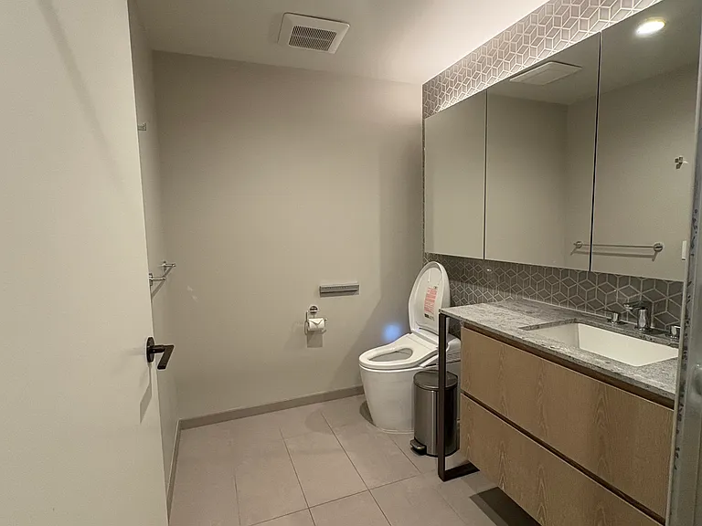 1000 Auahi St #4105 — Photo 15