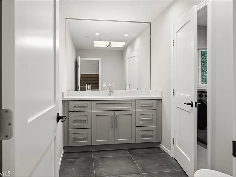 19660 Valdez Dr — Photo 10