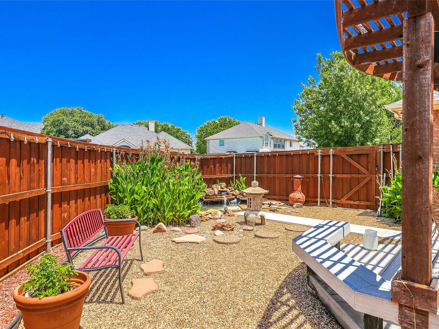 5 bed, 2390 sqft, $3,100 — Photo 4