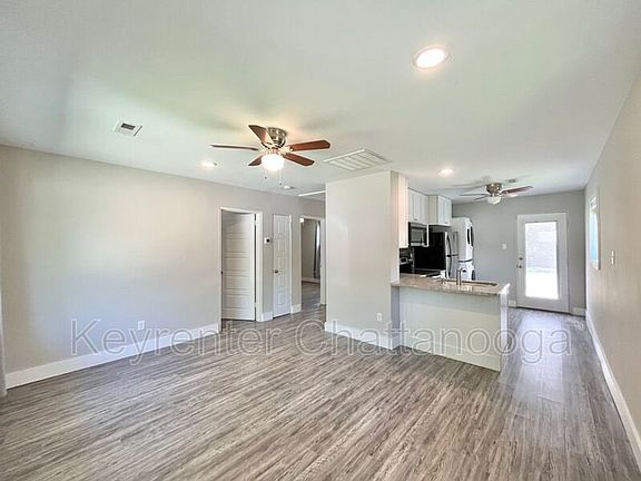 5th image of 5460 Florida Ave