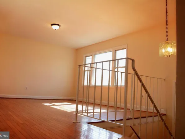 13427 Delaney Rd, Woodbridge, VA 22193