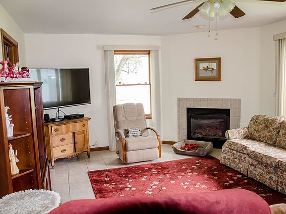 4th image of 3700 Pristine Ave