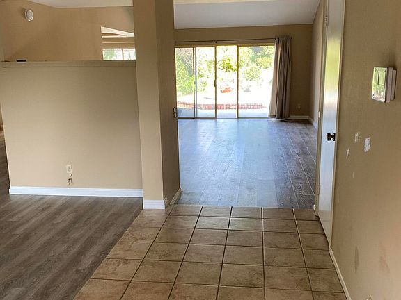 3rd image of 28883 Barragan St