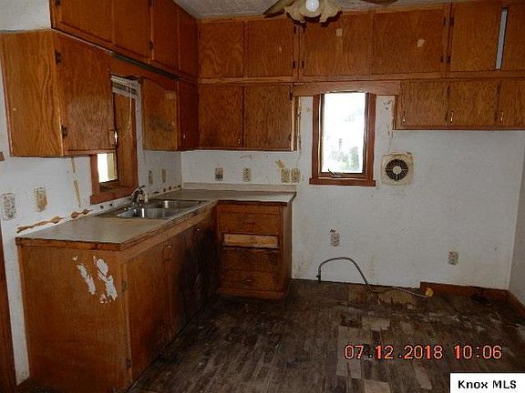 3rd image of 104 Wilson Ave