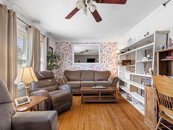 5th image of 87 Yucca Dr