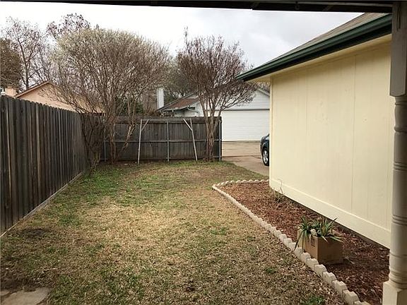 4th image of 4732 Wineberry Dr