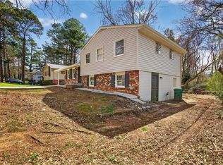 2717 Shelley Ln, Ellenwood, GA 30294