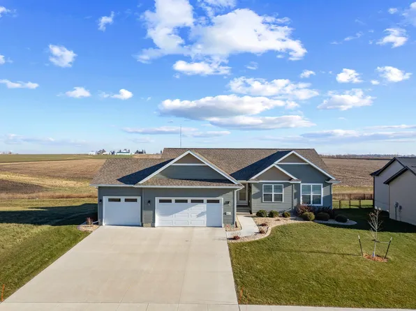 1322 Partridge Ln, Waterloo, IA 50701