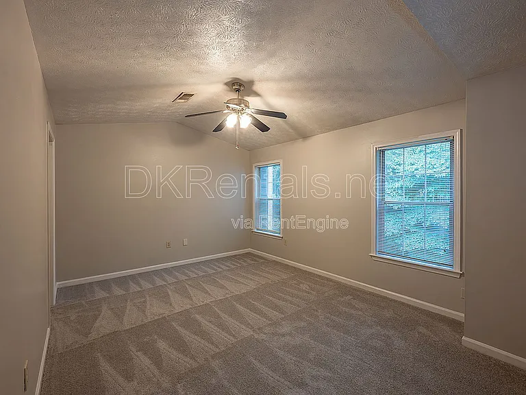 2680 Pine Tree Rd NE #3 — Photo 16