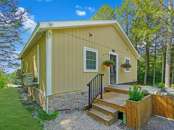 499 Atlantic Highway, Waldoboro, ME 04572