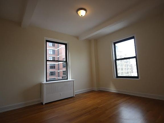 5th image of 225 W 106th St APT 12H