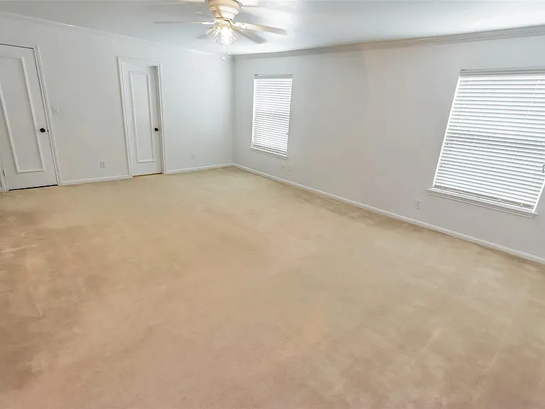 8615 La Fonte St — Photo 24