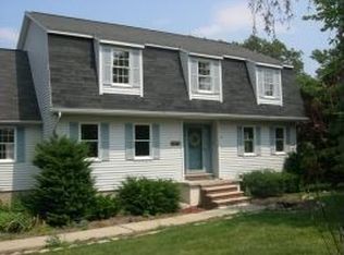 5041 5th Ave, Lake Ariel, PA 18436