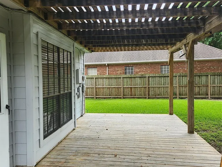 14562 Oak Chase Dr — Photo 17