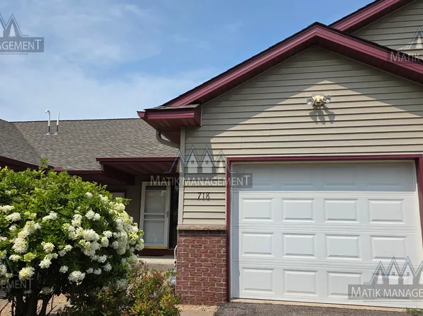 718 10th St SW, Pine Island, MN 55963