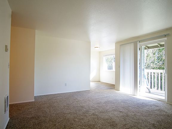 5th image of 2628 NE Red Sunset Dr APT 210