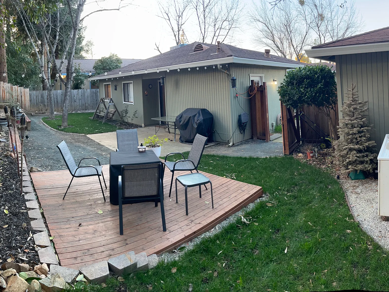 3 bed, 1038 sqft, $2,400 — Photo 3