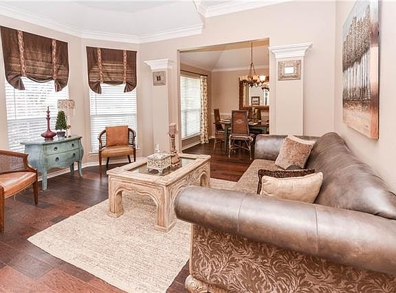 3rd image of 1411 Tartan Dr