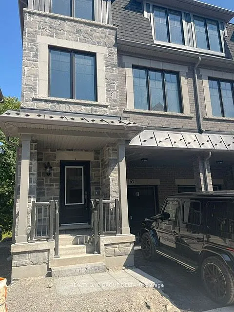 4 bed, $3,450 — Photo 1