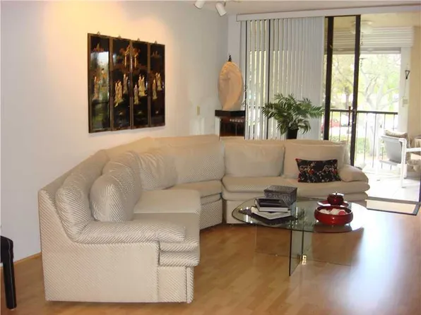 16100 Golf Club Rd APT 202, Fort Lauderdale, FL 33326