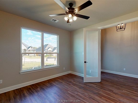 4th image of 3908 Eskew Dr