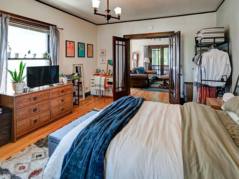 416 Castle Pl — Photo 12