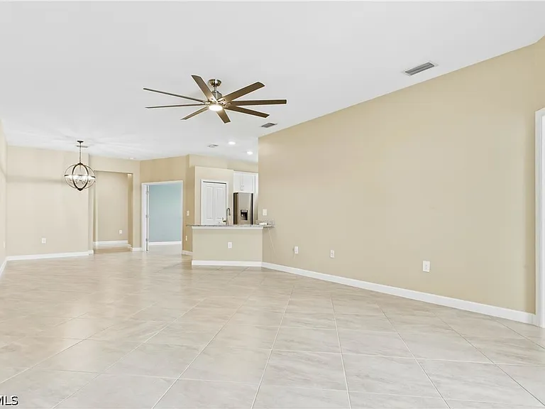 14050 Pine Lodge Ln — Photo 11