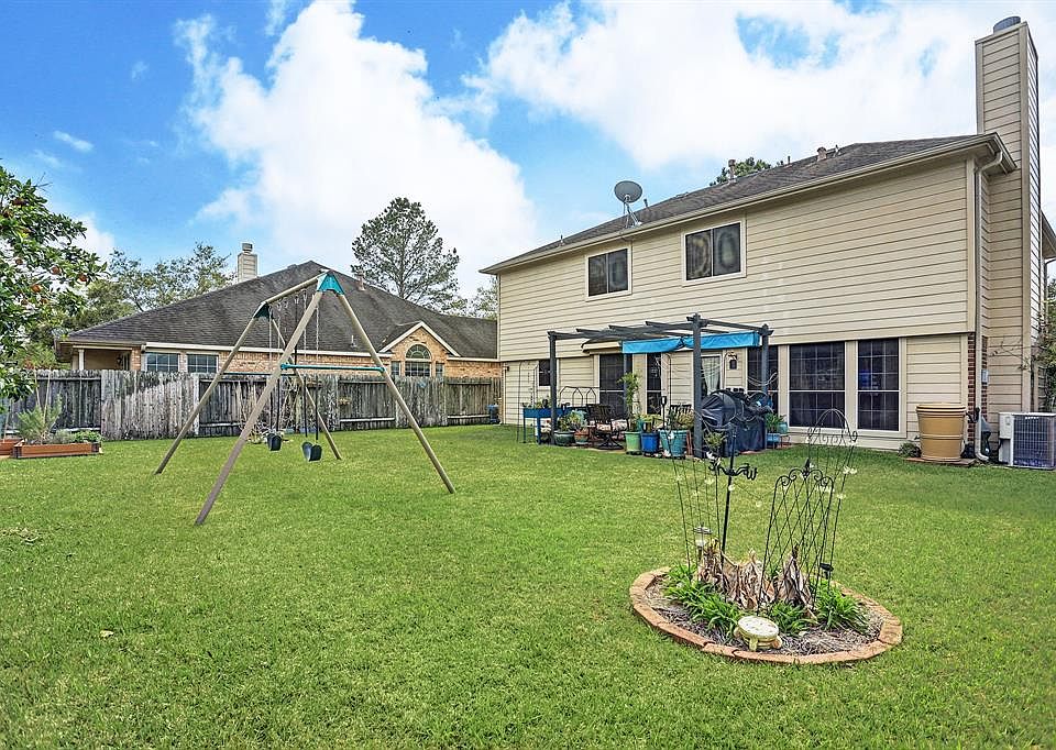 1st image of 5723 Skydale Ln