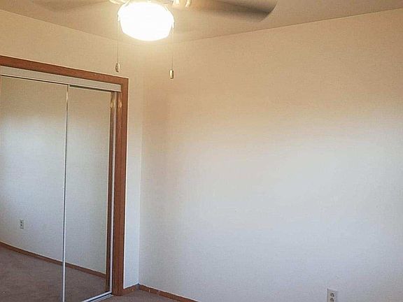 4th image of 501-505 Mulberry Dr E #12