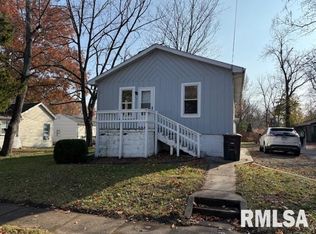 601 W Willow St, Carbondale, IL 62901