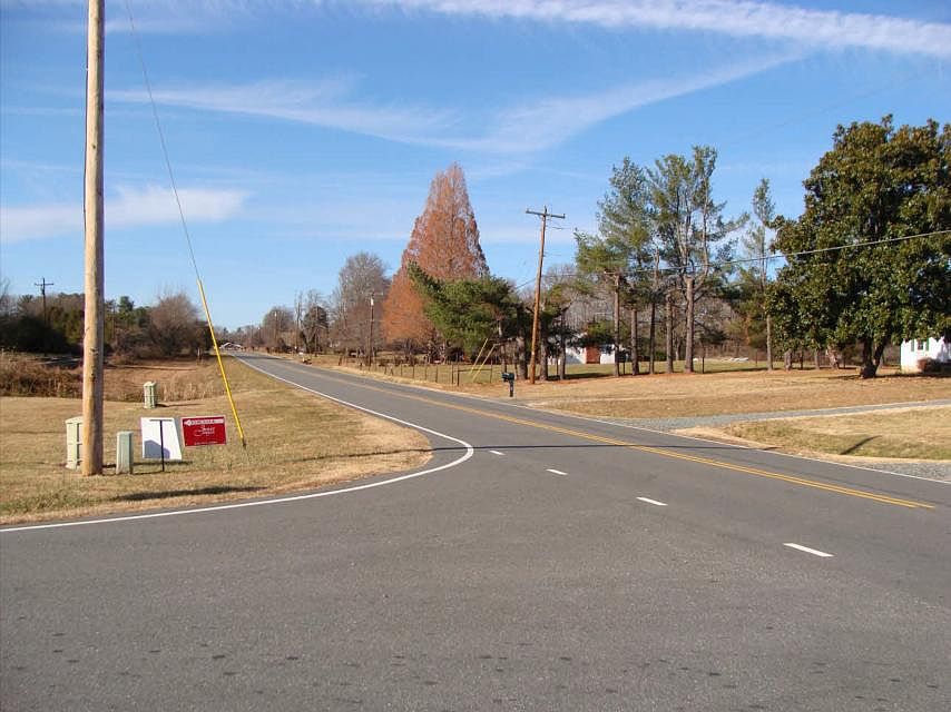 2nd image of 1149 Old Hwy 52