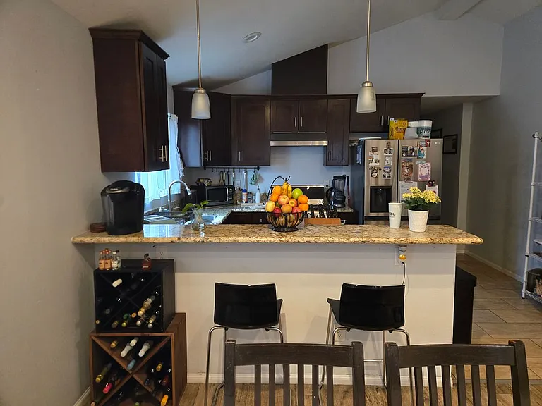 10508 S Freeman Ave #B — Photo 8