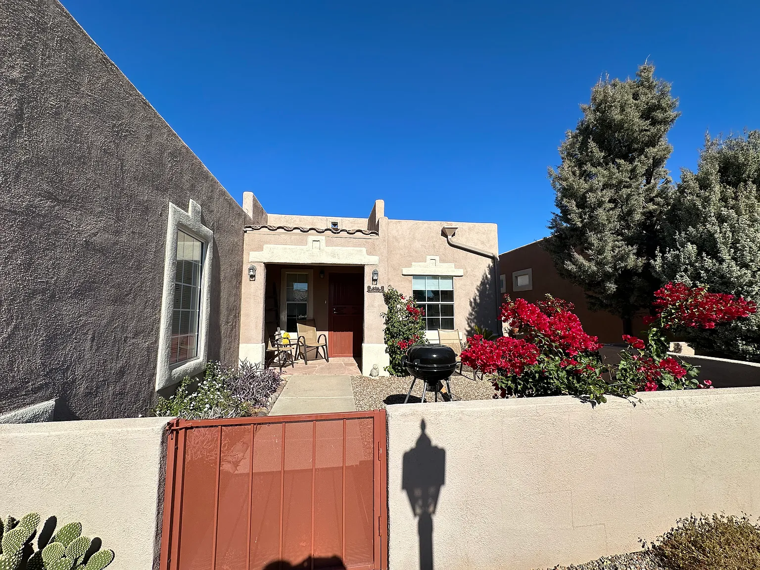 1 bed, 1.0 bath, 750 sqft, $1,800 — Photo 2