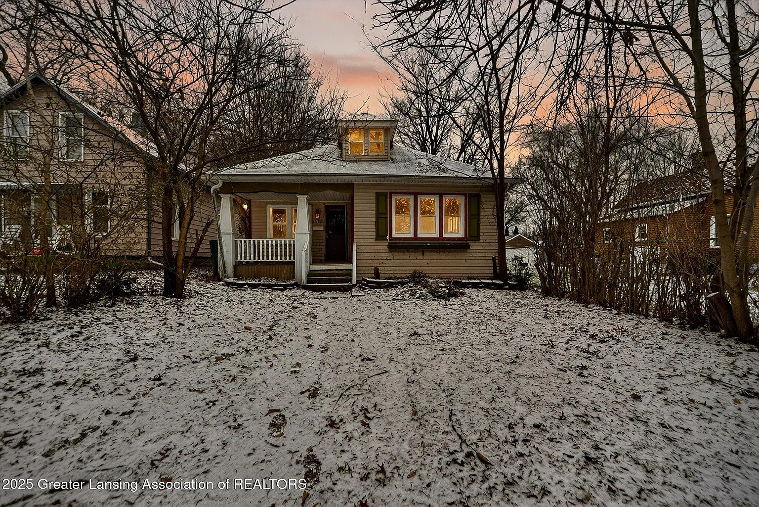 1824 Davis Ave photo 1