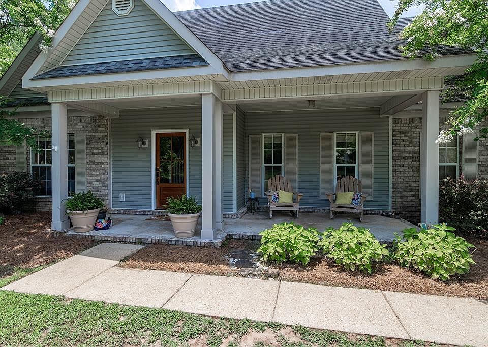 1st image of 212 Timber Ln