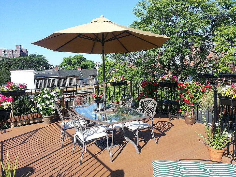 Private large roof-deck