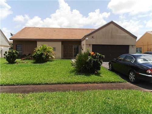 4th image of 9230 N Cypress Cir