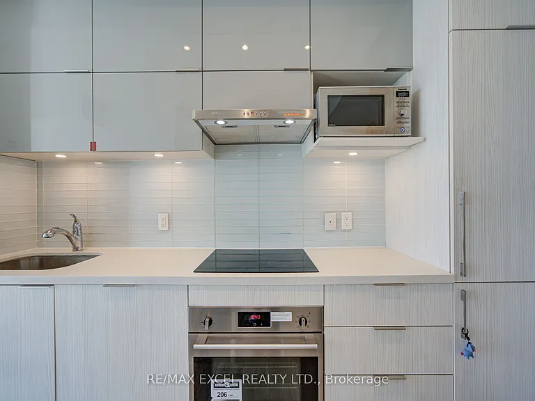 8 Rouge Valley Dr W #609B — Photo 12