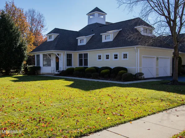 59 Thornbrooke Drive, Shrewsbury Boro, NJ 07702