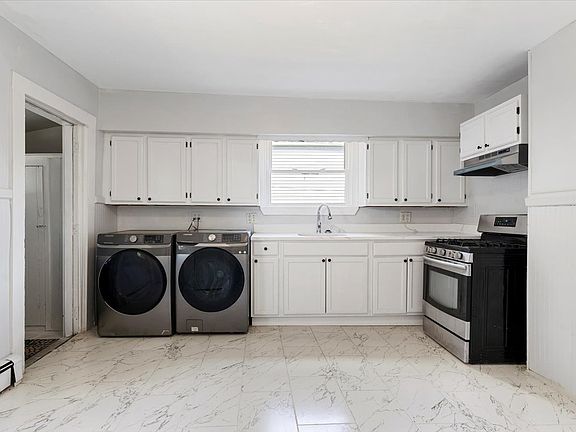 2nd image of 85 Hobart Ave Floor 1