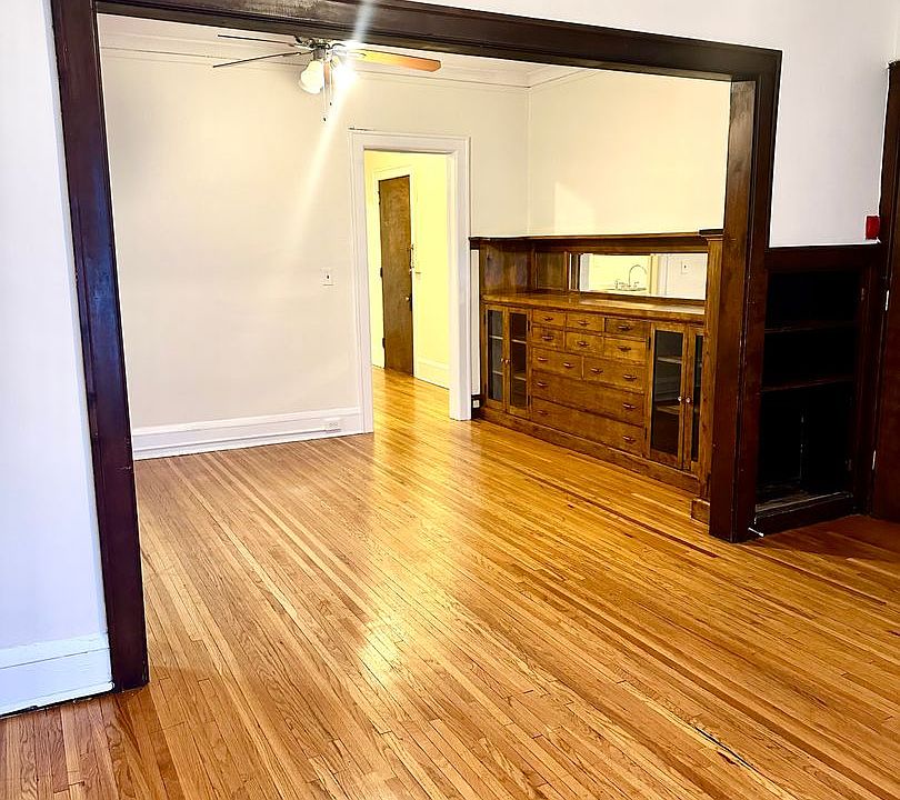 1st image of 1619 Lagoon Ave S #202