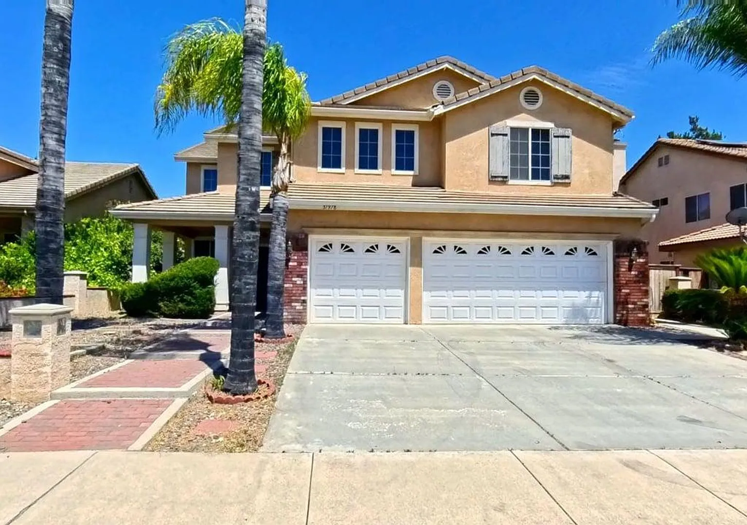 $500 Off First Month's Rent: Move in by September 1st! | Spacious Home & Large Backyard at 37978 ... — Photo 1