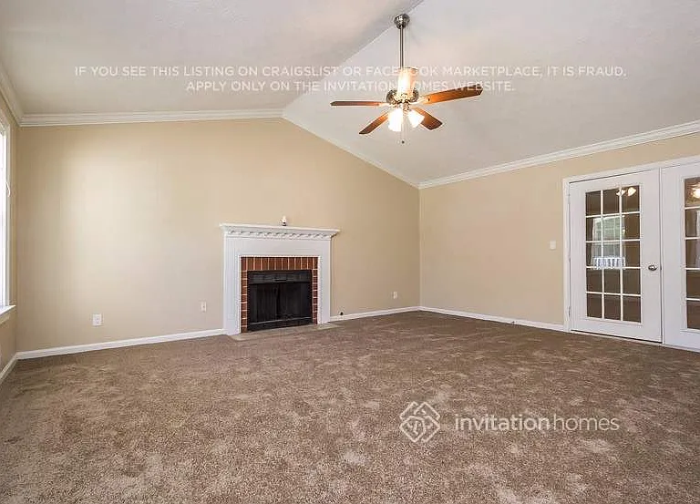 449 Tower Pl — Photo 4