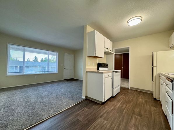 4529 NE Killingsworth St APT 10