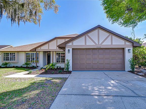 3rd image of 15143 Springview St